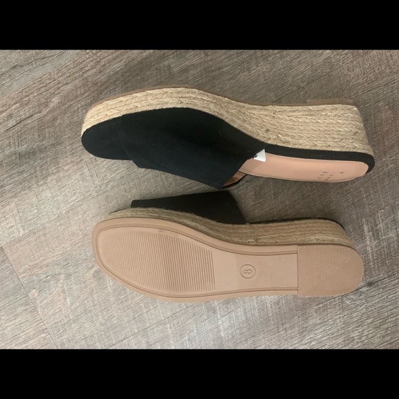 A New Day suede Wedge Sandals - size 8 - Picture 3 of 3
